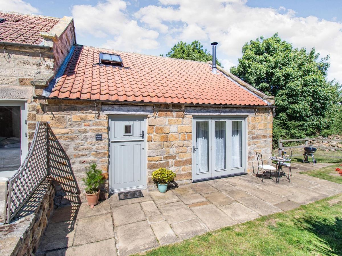 Cottage Anton Fylingdales Ngoại thất bức ảnh